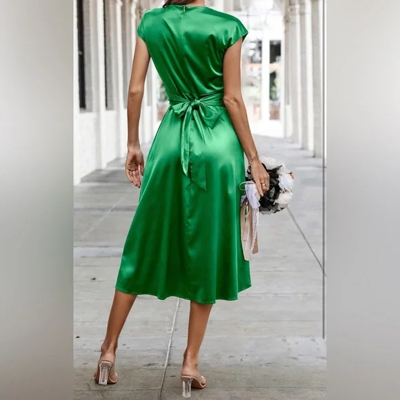Angashion Kelly Green Satin Dress Sleeveless Cross Front Midi Dress Size Large - Picture 3 of 14